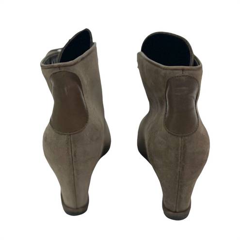 Stuart Weitzman  Kalahari Suede Wedge Booties Size 7.5 Tan