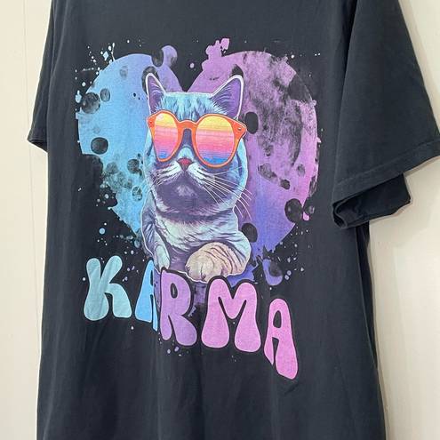 Krass&co Port &  Black Karma Cat Graphic T-shirt ~ Unisex Size XL