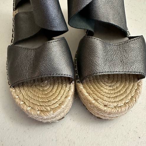 Eileen Fisher  Willow Wedge Espadrille Women’s Size 5.5 Leather Sandals metallic