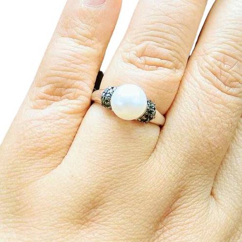 Black Diamond Womens 10k 10KT White Gold Round Pearl with  Ring Sz 6.75