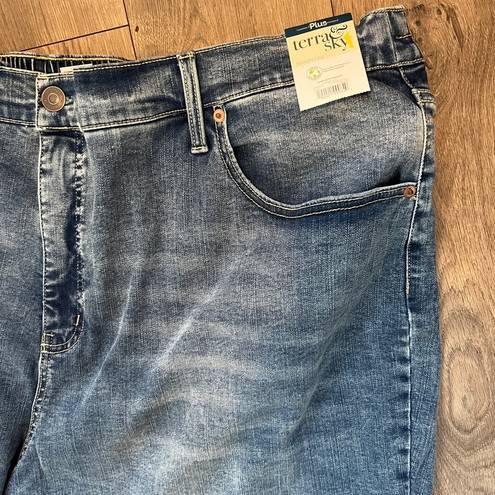 Terra & Sky  High Rise Crop Jeans With Elastic Back Size 3X (24W-26W) New