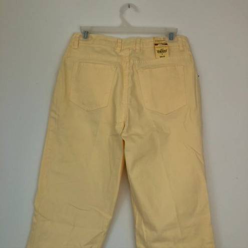 St. John’s Bay NEW NWT ST. JOHN'S BAY Stretch Classic Jeans Lemon Yellow Straight Leg 6 FLAWS