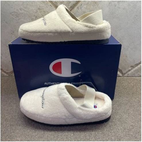 Champion  Mosey Natural Slipper, Size 8 by