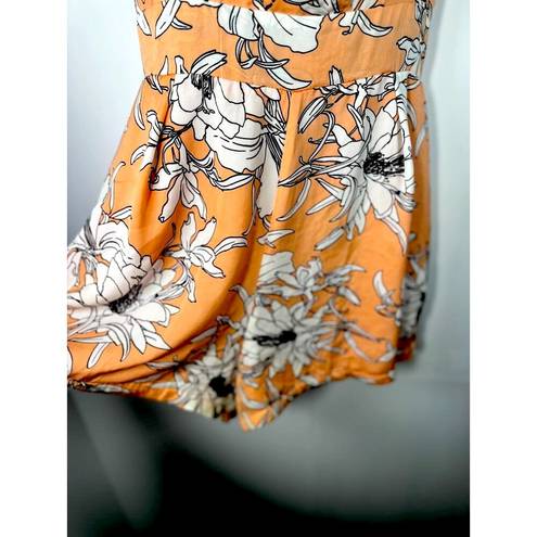 One Piece Mint Vanilla Women's Sze 12  Peach and Floral Romper Shorts Airy Jumper