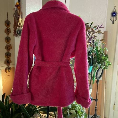 Delicates 𝅺 Raspberry Fuzzy Short Robe Size Small