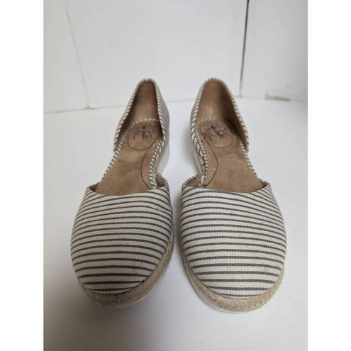 Life Stride  Cassidy Espadrille Wedge D'Orsay  Shoe Stripe Canvas Size 8