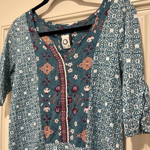 Akemi + Kin  Anthropologie Teal Green Boho Embroidered Blouse Shirt Top S