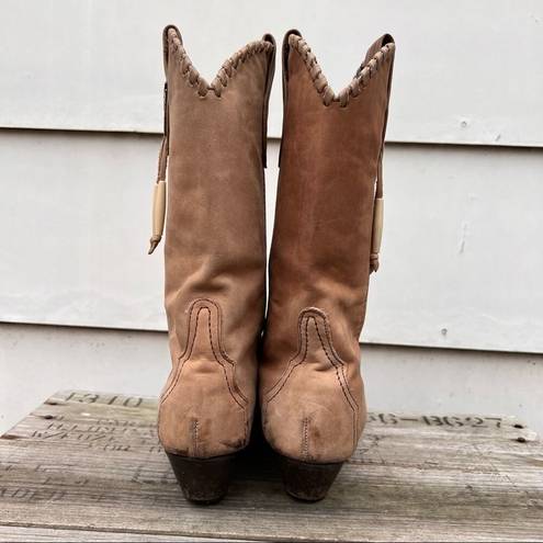 Laredo Vintage  tan suede leather cowgirl western boots