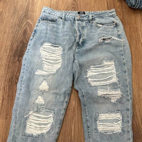 Simple Society  Light Acid Wash Mom Jeans 11 / 30 100% cotton