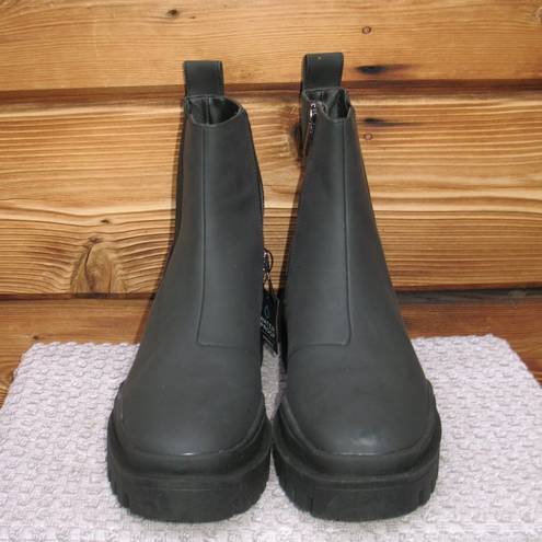 Vionic NWT  Karsen Waterprrof Lug Sole Boots