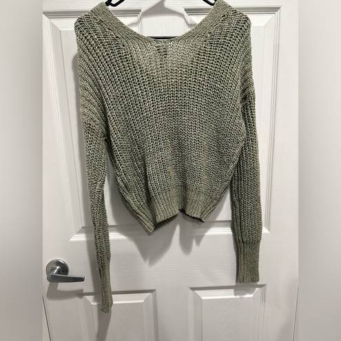 The Moon  & Madison Women Size Small Green Sage Button Cardigan Cropped Sweater Cozy