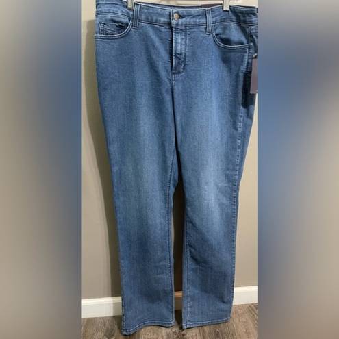 NYDJ  NWT Women’s Marilyn Straight Jeans. Size 16‎