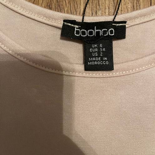 Boohoo NWT cropped tee