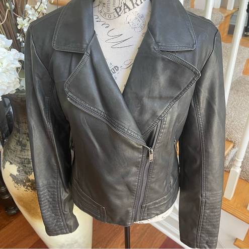 Universal Threads Universal Thread Faux Leather Moto Jacket