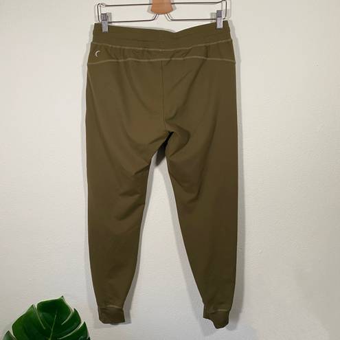 Zyia Unwind Jogger Pant in Olive Green Women's Size Medium