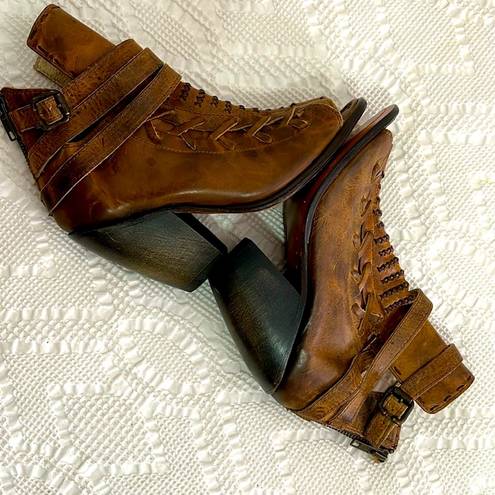 FREEBIRD by Steven Freedbird by Steven EAGLE Brown Leather Heeled Booties Back Zip Size 6