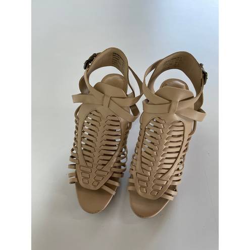 American Eagle  Shoes Womens 10 Tan Strappy Block Heel Buckle Side Sandal Summer