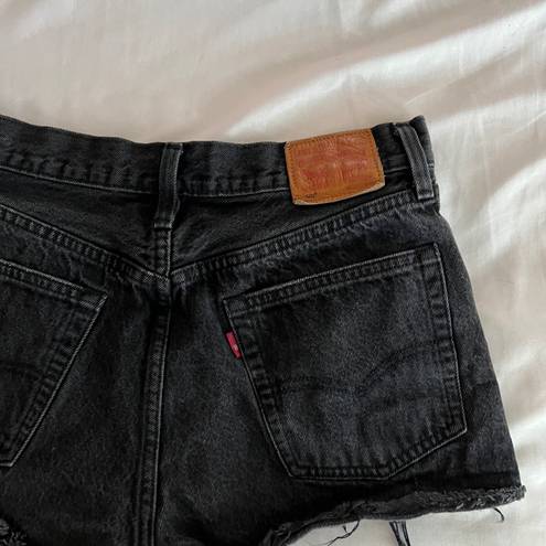 Levi’s 501 black shorts