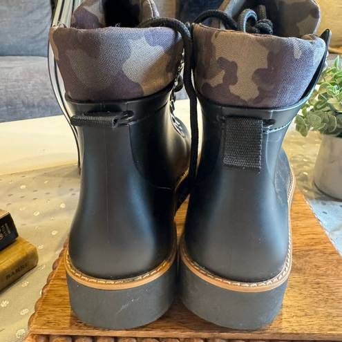 Bernardo  Camo Winnie Rain Hiking Boot 6 Black Waterproof great condition