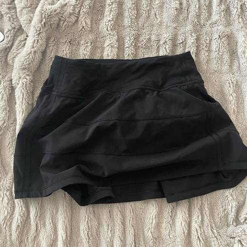 Lululemon Black Pace Rival  skirt. size 0, 12 inch inseam.