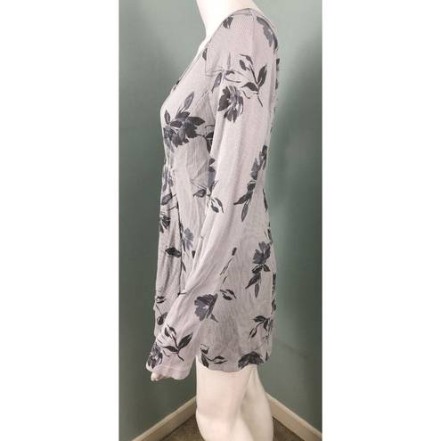 Isabel Maternity  by Ingrid & Isabel Floral Print Smocked Waffle Top XS NWT