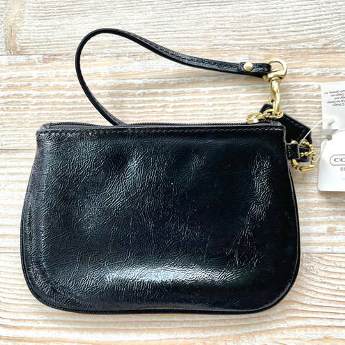 Coach New  Daisy Liquid Gloss Small Wristlet | Black‎