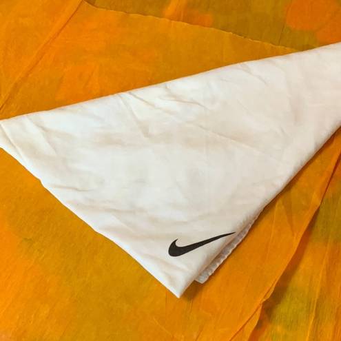 Nike  scarf