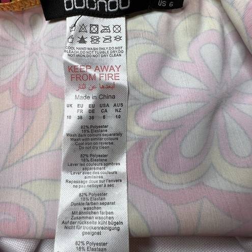 Boohoo  70s Floral Bandeau One Piece Swimsuit Size 6 US New