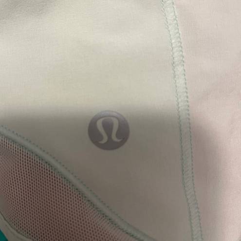 Lululemon Hotty Hot High-Rise Lined Shorts 2.5”