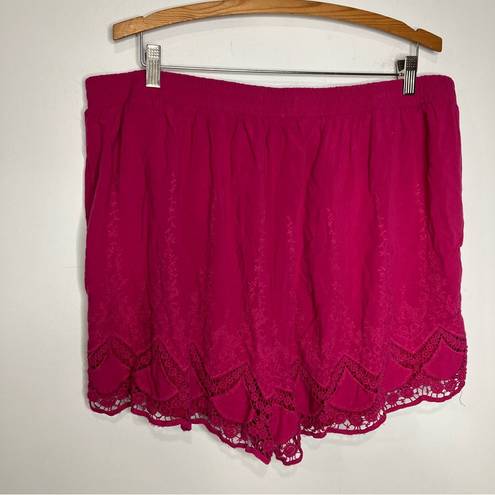 Torrid  fushia pink pleated eyelet shorts size 2