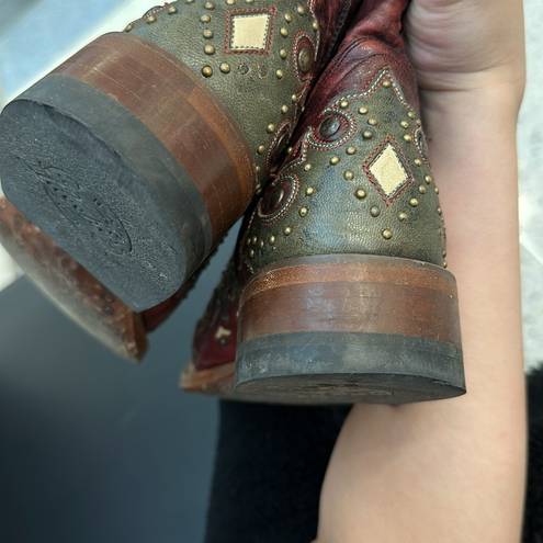 Lucchese  Scarlet Studded Country Western Cowboy Boots; Women's Size 6