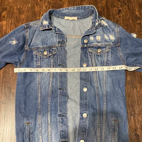 Hot & Delicious  distress oversized denim jacket size small