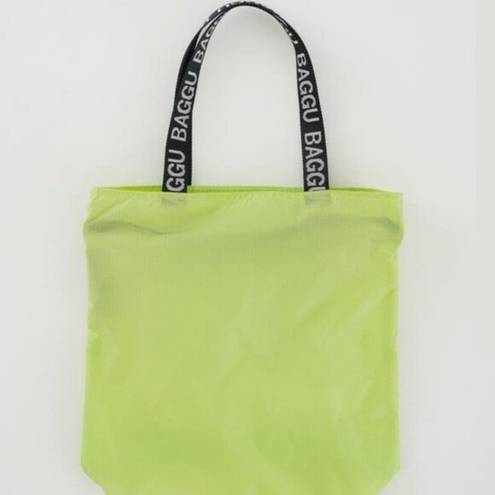 Baggu RARE -  Ripstop Nylon Tote with Discontinued White and Black Monogram Strap