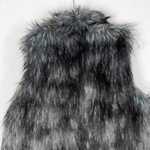 BCBGeneration  Womens Size Medium Faux Fur Vest Gray Lined Open Front Shaggy IL