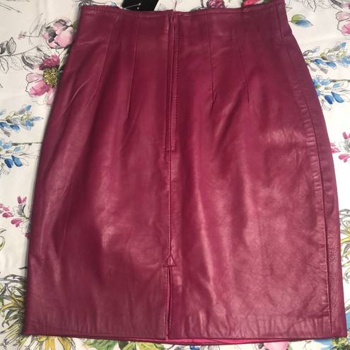 Cedars vintage leather skirt never worn modern S Pink