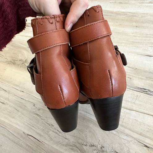 Dingo  brown leather western heeled boots