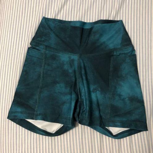 Gilly Hicks Active Shorts w. Pockets