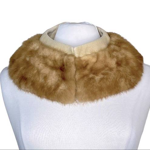 Krass&co VINTAGE FUR Pillbox Hat & Fur/Cashmere Collar G. Fox & . Hartford CT