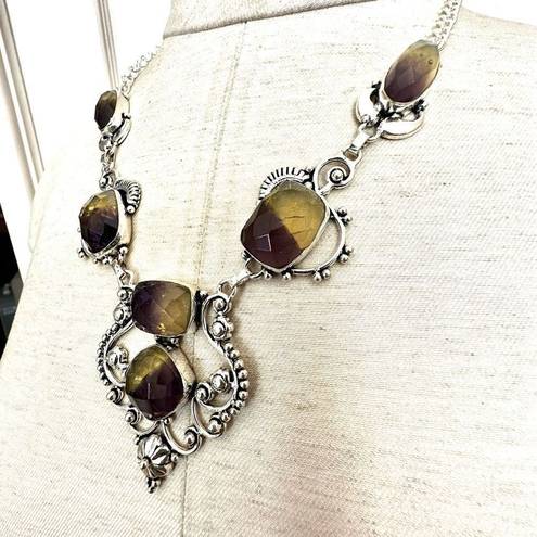 Glamorous Silver rhinestone  necklace