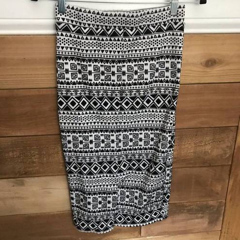 Iris  Tribal Print Black White Bodycon Pencil Skirt