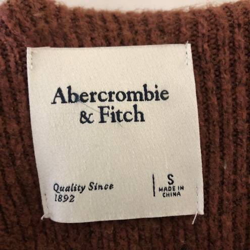 Abercrombie & Fitch Sweater