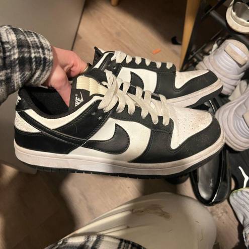 Nike Panda Dunks