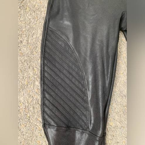 Spanx  Faux Leather Moto Leggings size medium