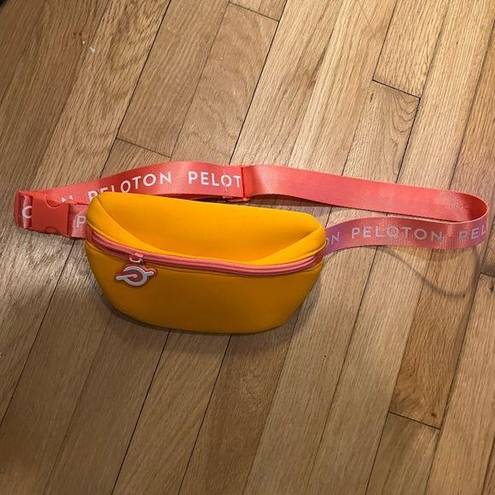 Peloton Peleton crossbody fannypack belt bag