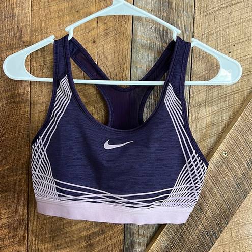 Nike  sports bra size M