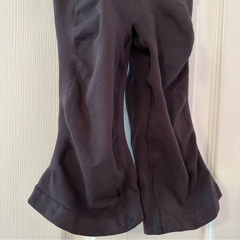 SKIMS 38.  SEAMLESS SCULPT ONYX SHORTS SMALL/MEDIUM