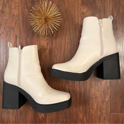 MIA  DRU Y2K CHUNKY WOMEN’S CHELSEA BOOT IVORY SIZE 7.5M