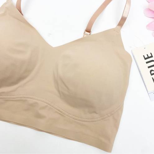 Krass&co True & . True Body Lift Triangle Adjustable Strap Bra: Desert Nude Tan