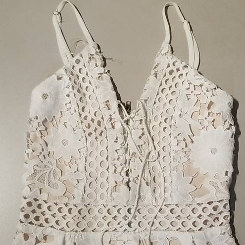 Lac Bleu New  White Lace Romper