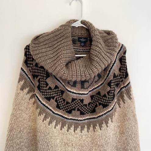 American Eagle Oatmeal Brown Black Nordic Fair Isle Acrylic WOOL Poncho Sweater